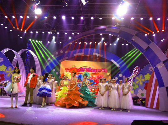 P3.91 Ultra Thin Light Weight Indoor Rental LED Display Led Screen For Stage , Fast Installation