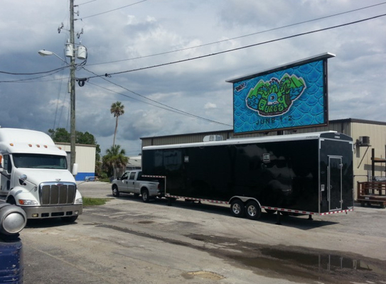 P10 Outdoor Advertising Truck Mounted LED Display / Mobile Led Display